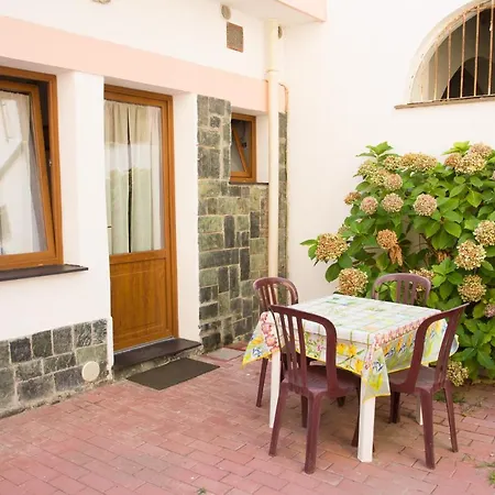 Apartman Monolocale Nel Centro A 100 Metri Dal Mare *